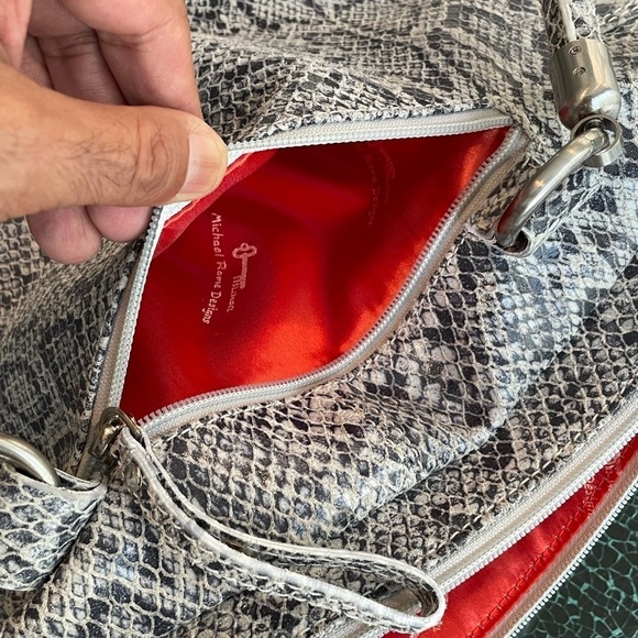 Michael Rome Design handbag - Picture 9 of 9